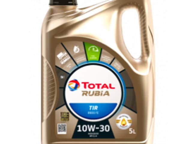 Total Rubia TIR 8900 FE 10W-30 engine oil lubricant